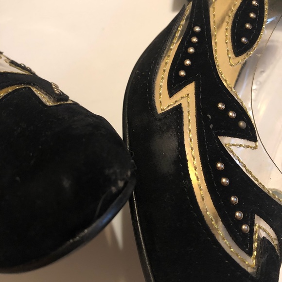 Vintage Inspired Embellished Suede Heels - Picture 6 of 7